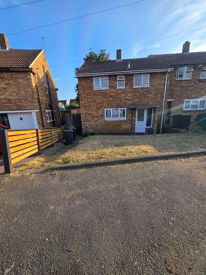 House Parys Road in Luton