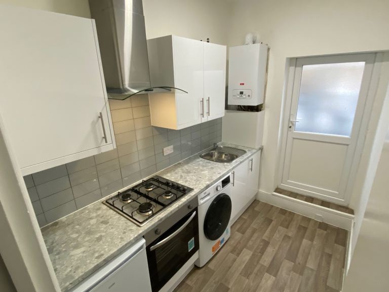 Flat Romford Road in Greater London