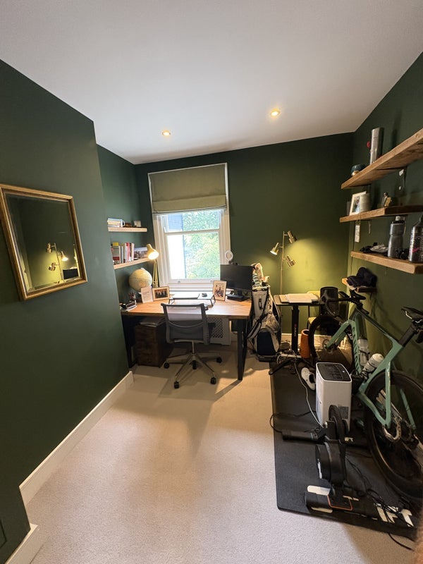 Room Steerforth Street in Greater London