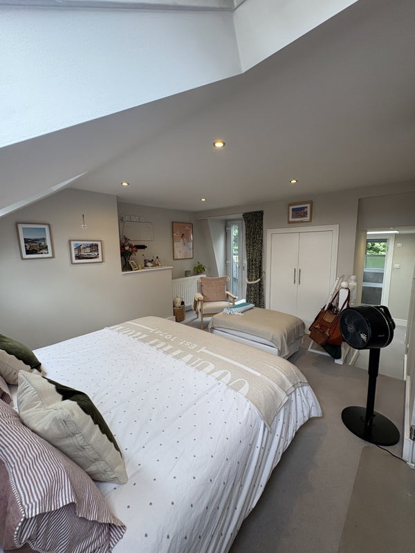 Room Steerforth Street in Greater London
