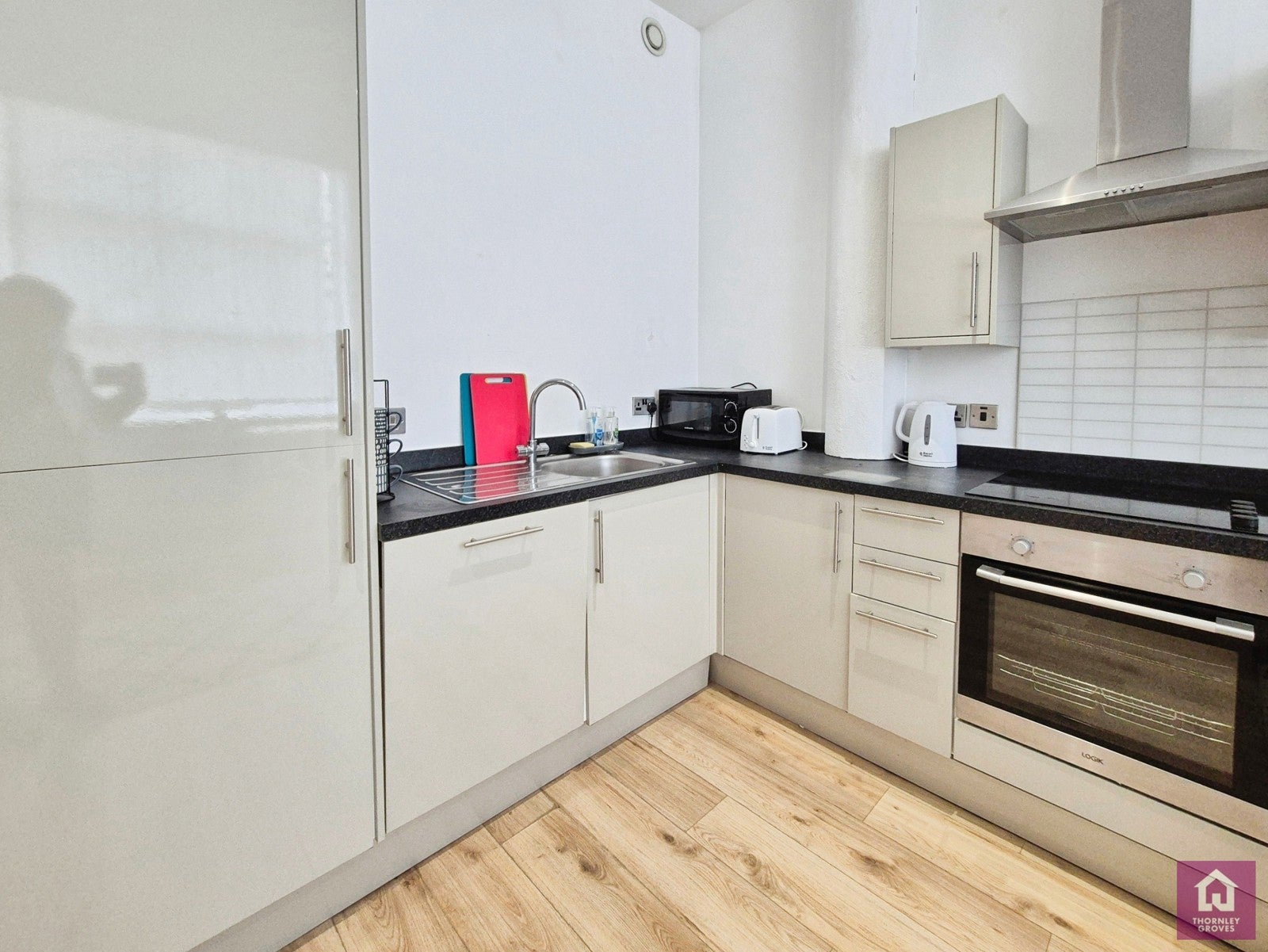 Flat Pollard Street in Manchester