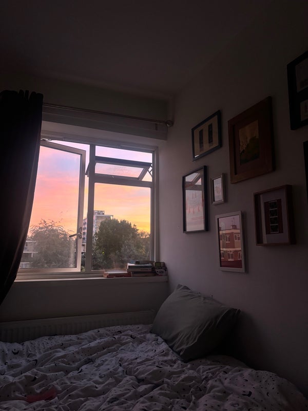 Room Redmans Road in Greater London