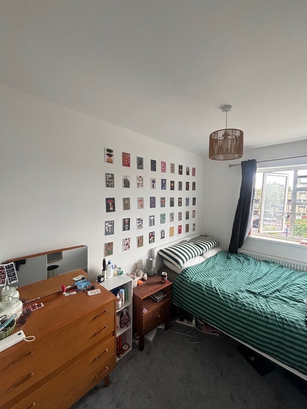 Room Redmans Road in Greater London