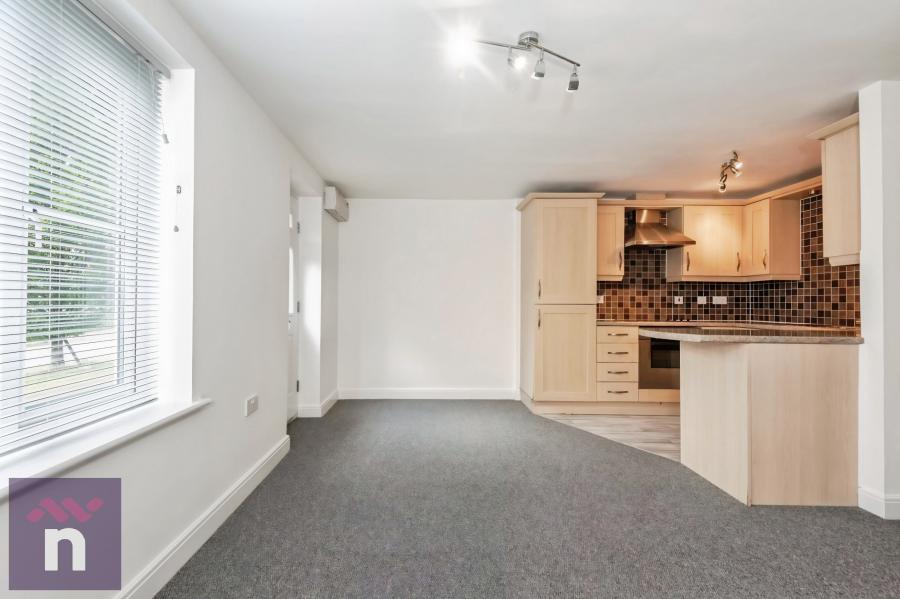 Flat Pilgrove Way in Cheltenham