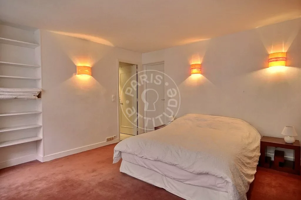 Appartement Rue Saint-Jean-Baptiste de la Salle à Paris