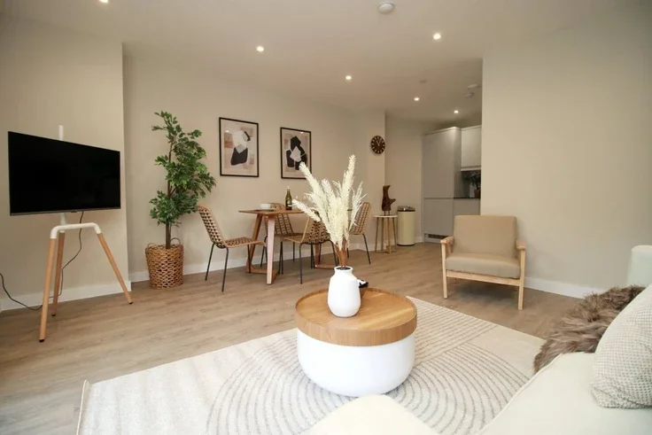 Flat Mount Stuart Square in Cardiff