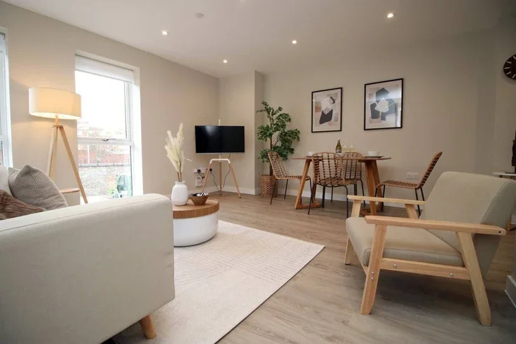 Flat Mount Stuart Square in Cardiff