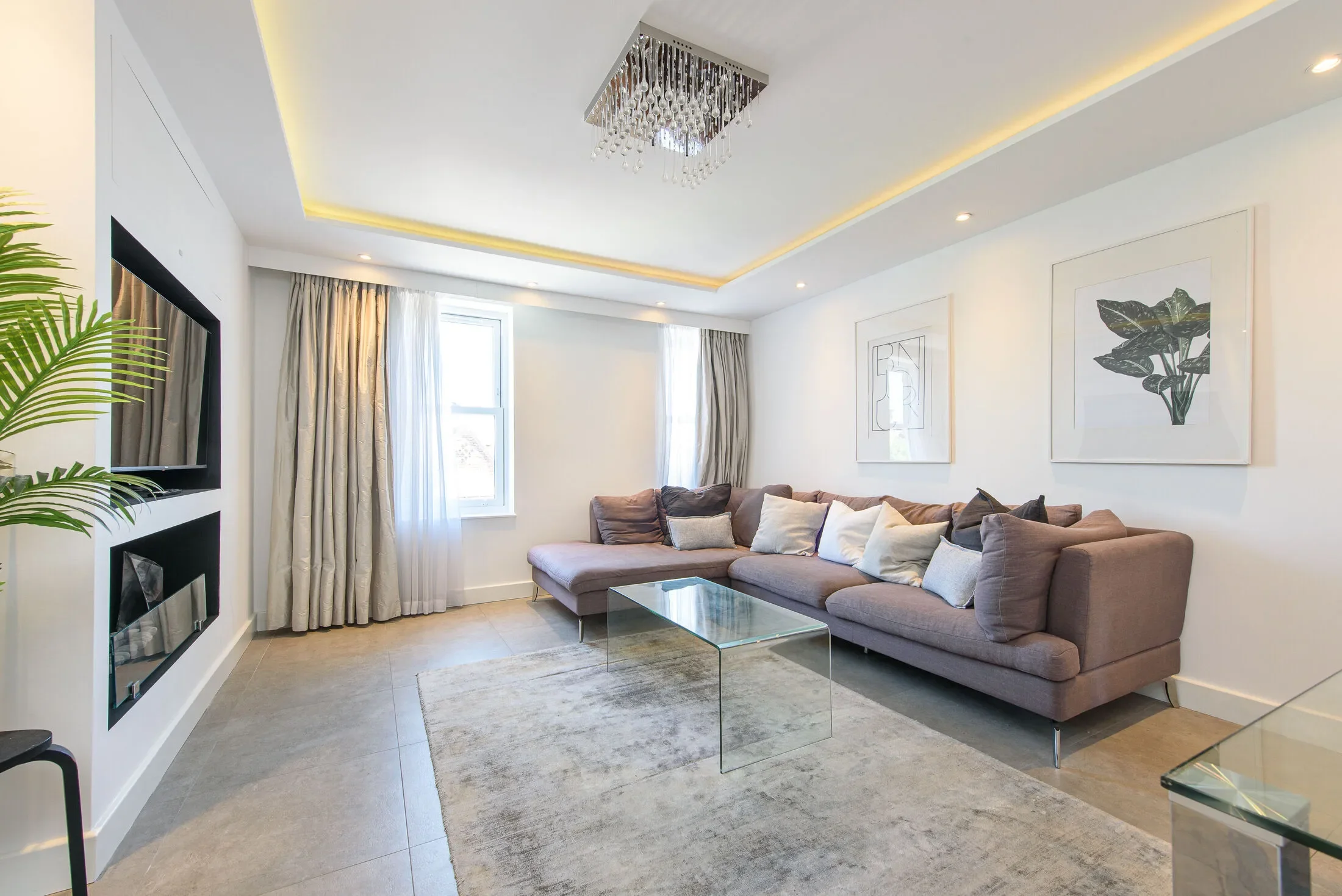 Flat The Ridgeway in Greater London