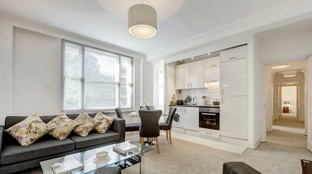 Flat Mornington Crescent in Greater London