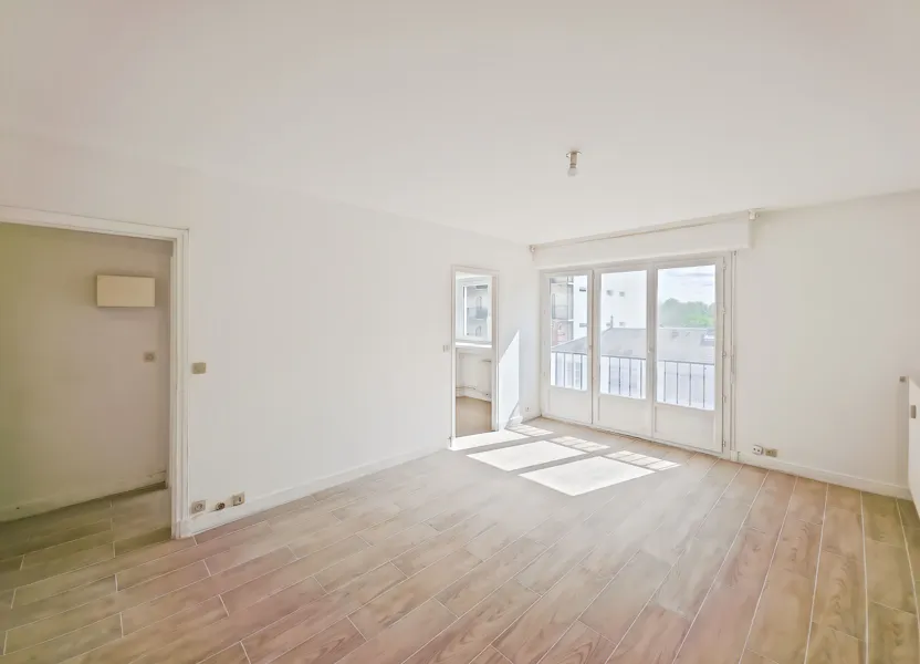 Room Quai Saint-Laurent in Orléans