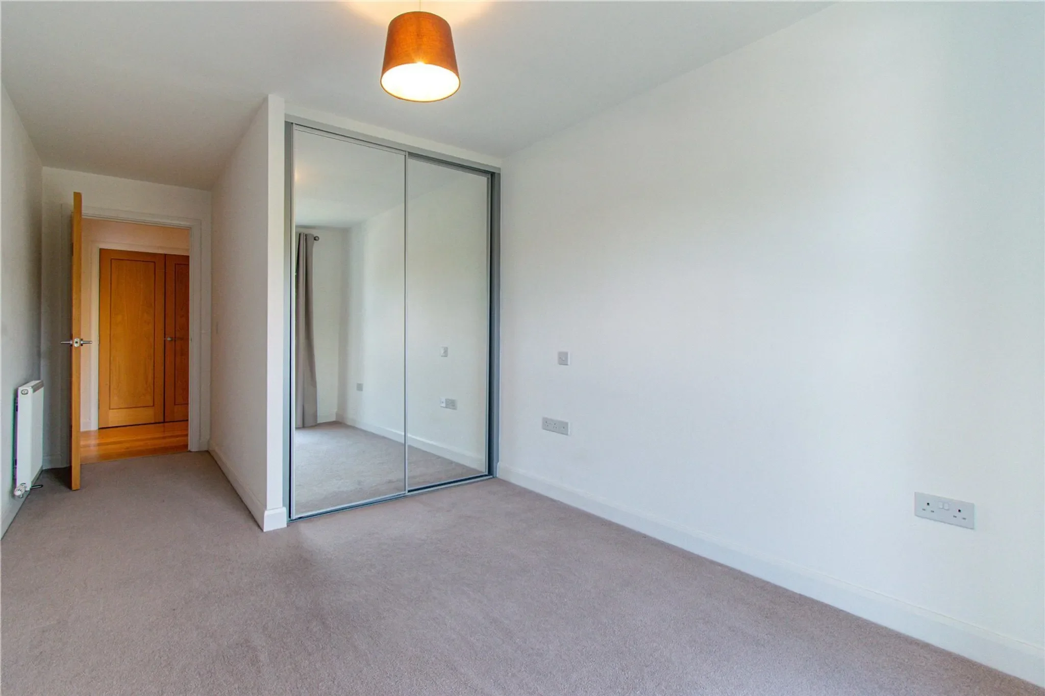 Flat Teeton Mill Place in Greenham