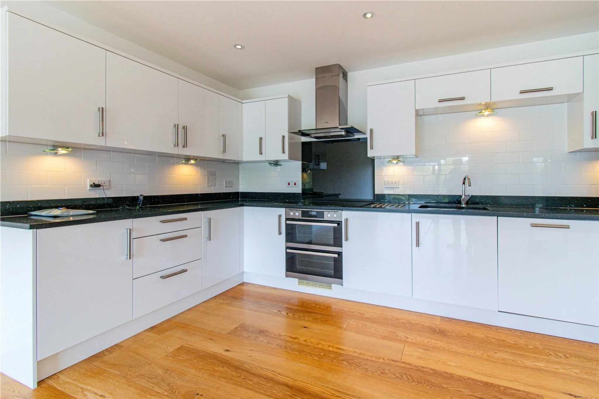 Flat Teeton Mill Place in Greenham