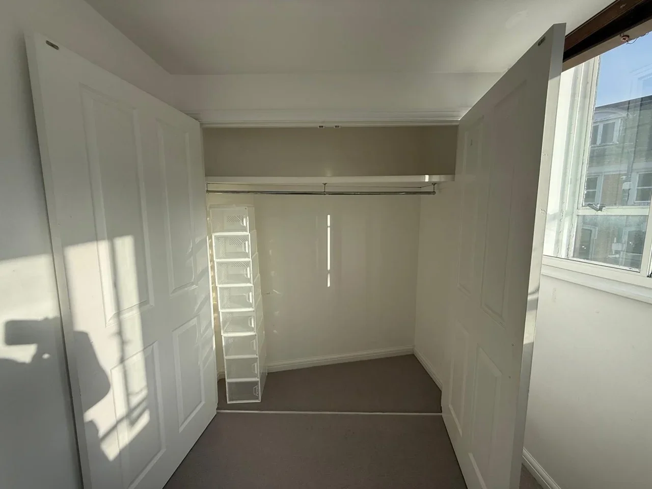Flat Charter Quay in Greater London