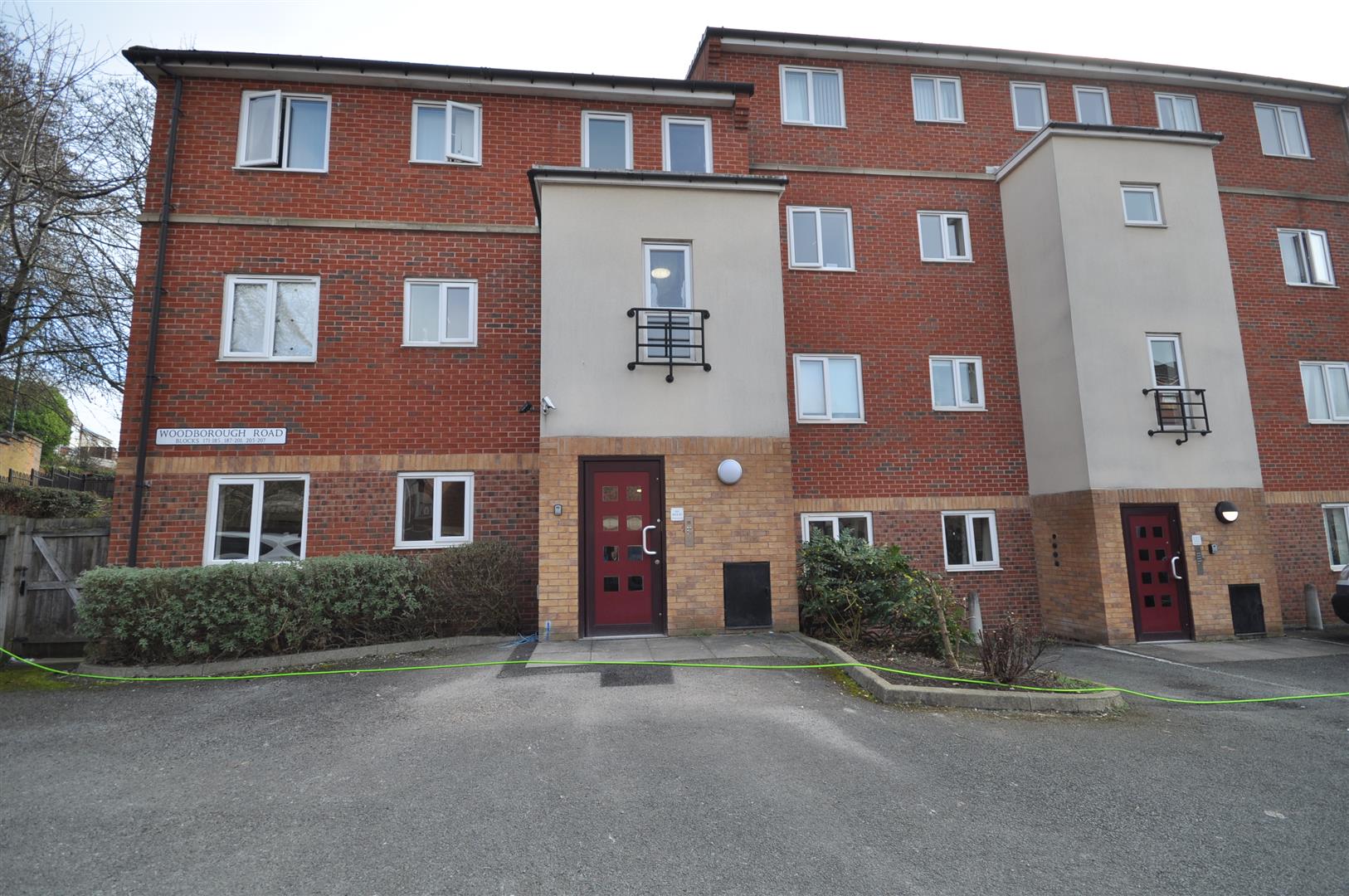 Flat Woodborough Road in Nottingham