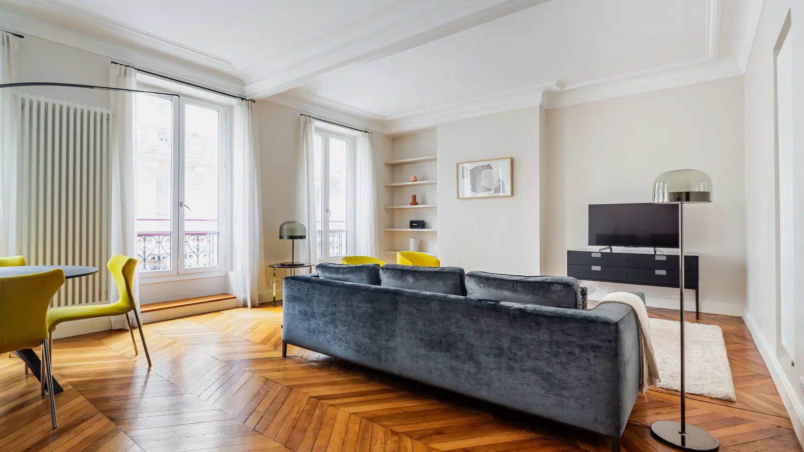 Flat Rue Thénard in Paris