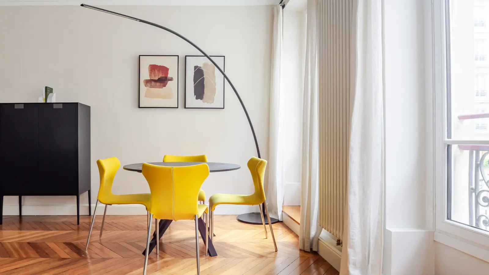 Flat Rue Thénard in Paris
