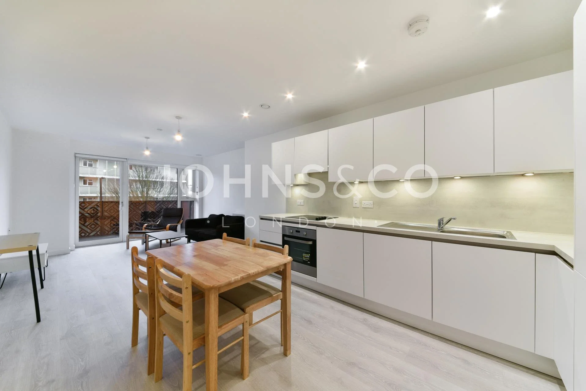 Flat East Acton Lane in Greater London