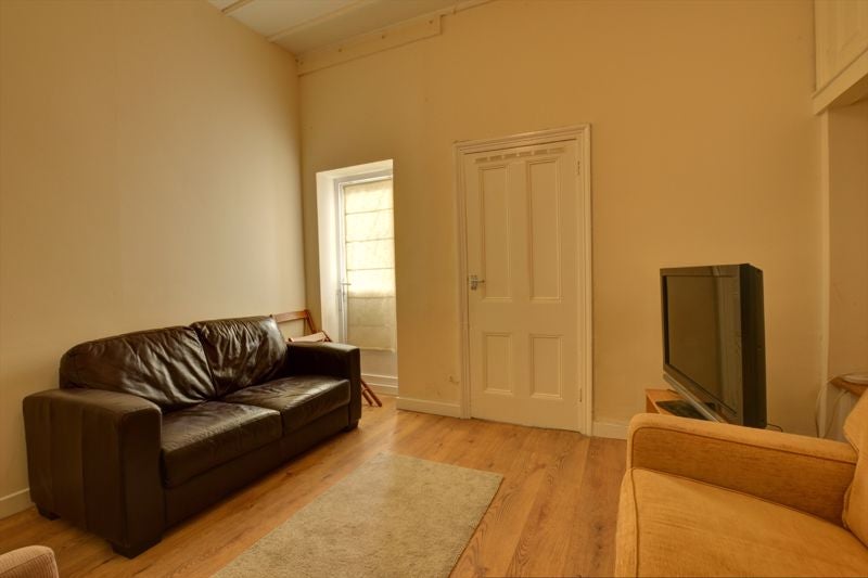 Flat Glenthorn Road in Newcastle upon Tyne