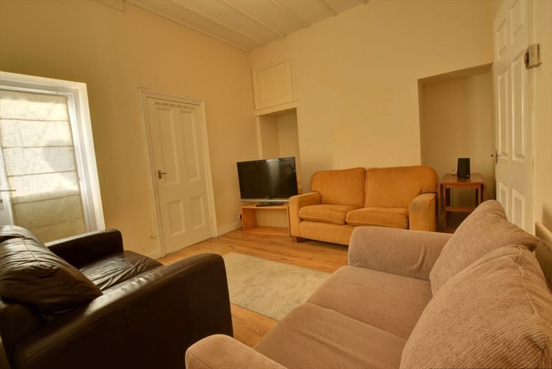 Flat Glenthorn Road in Newcastle upon Tyne