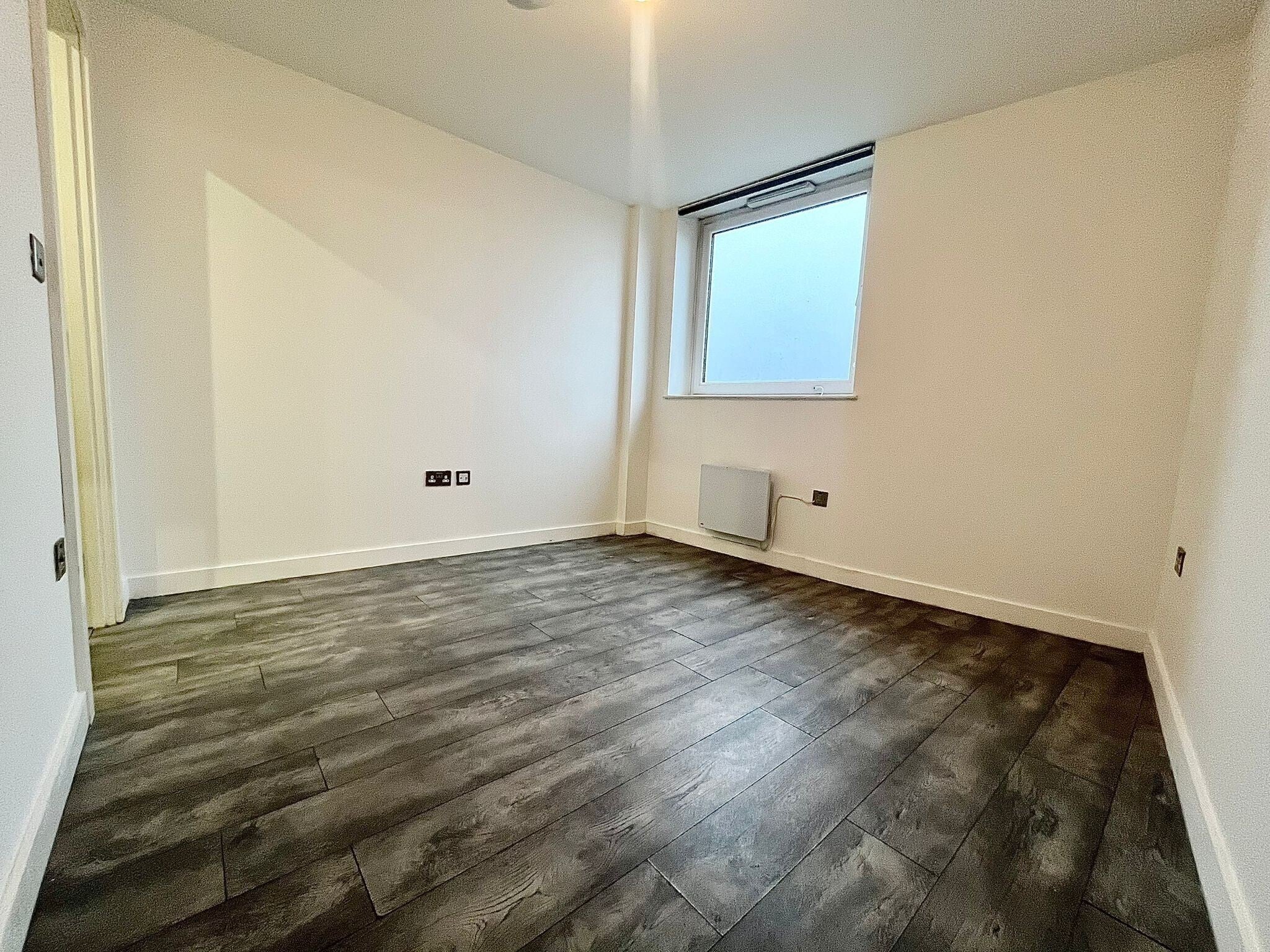 Flat Coventry Road in Birmingham