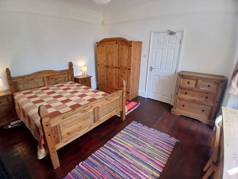 Room Arnold Road in Nottingham