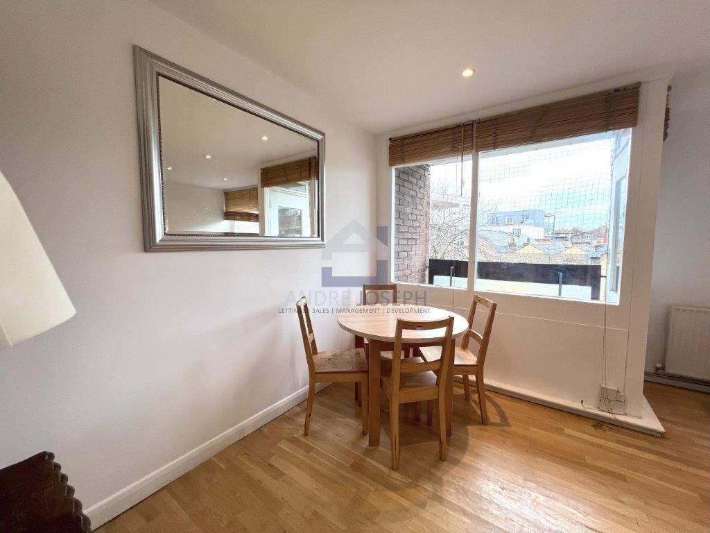 Flat Fenwick Place in Greater London
