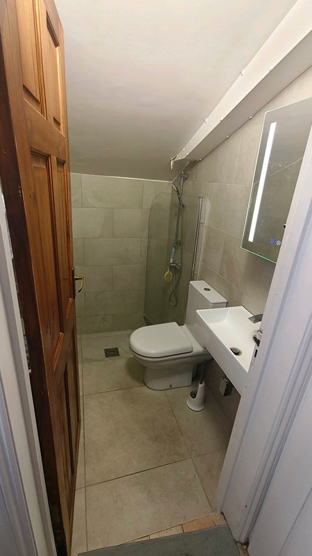 Room Avonmore Road in Greater London