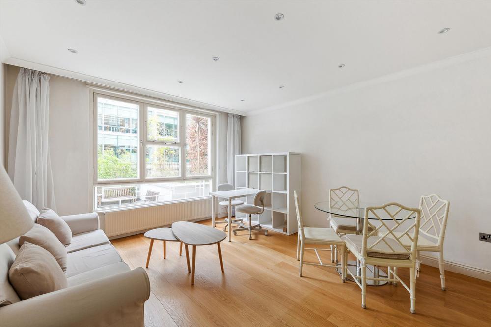 Flat Porchester Place in City of Westminster