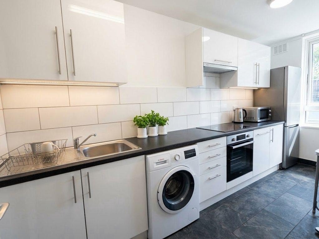 Flat Nash Street in Greater London