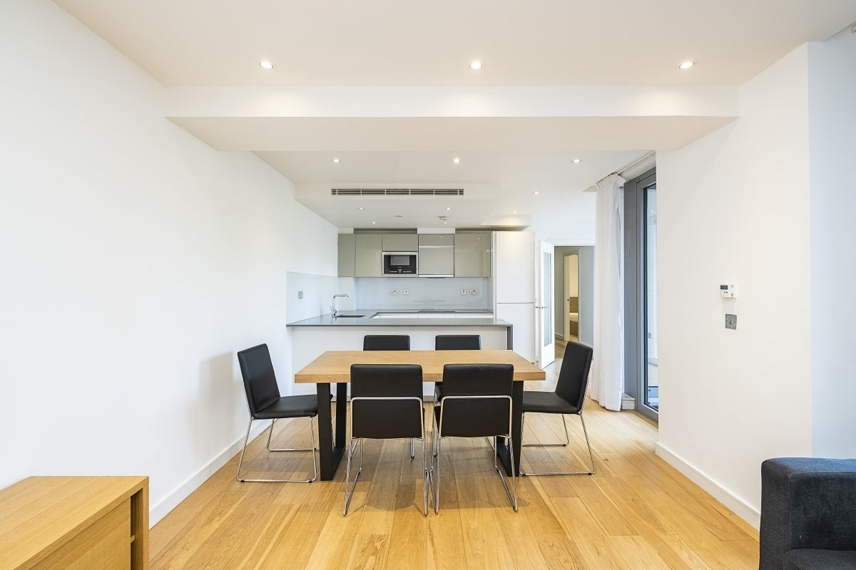 Flat Camley Street in Greater London