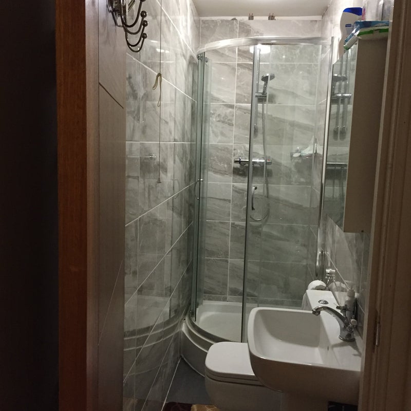 Room Seymour Road in Slough