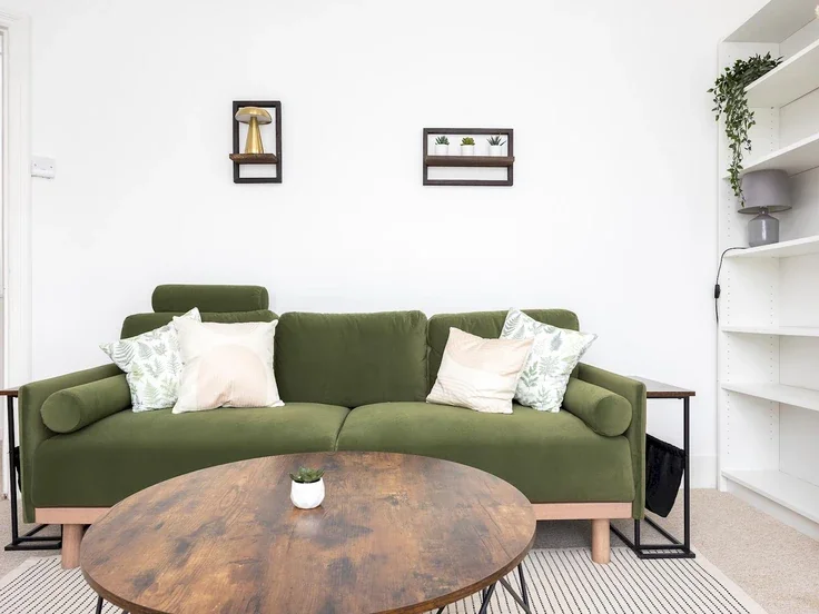 Flat Mortimer Road in Portslade by Sea