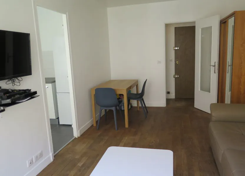 Flat Rue Laromiguière in Paris