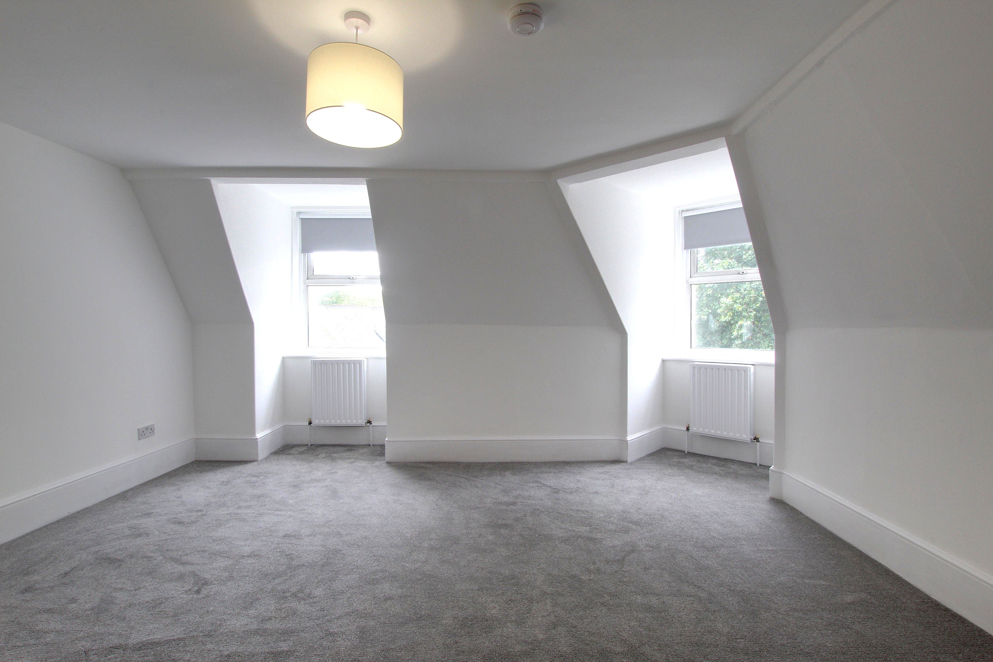 Flat Fortess Road in Greater London
