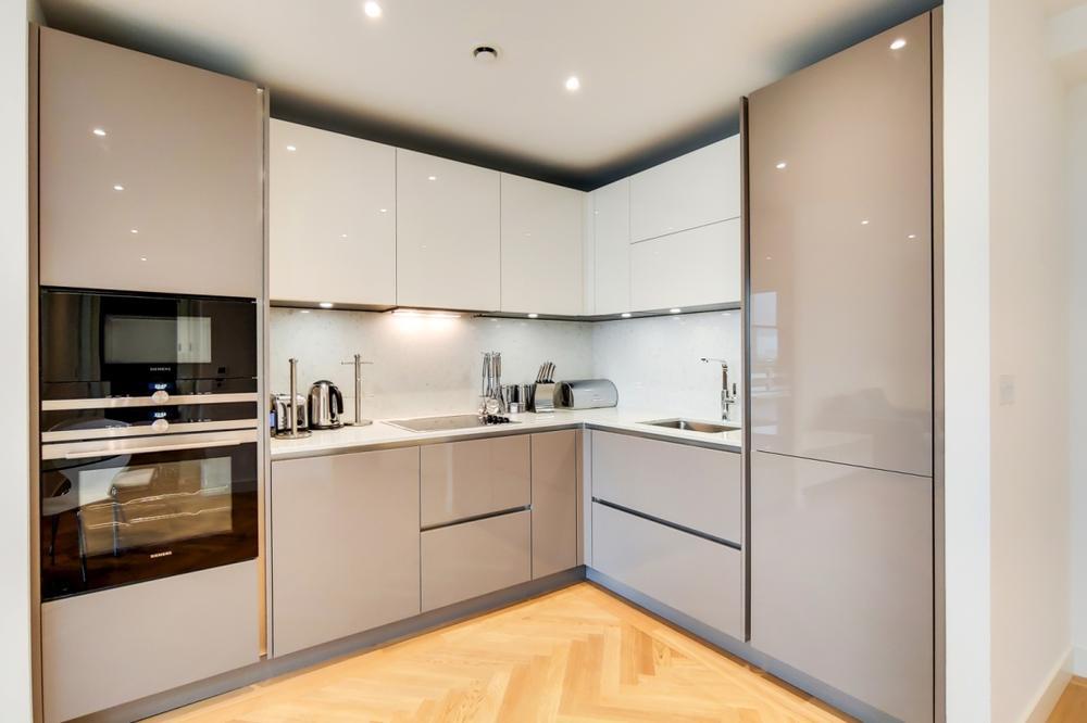 Flat Weedington Road in Greater London