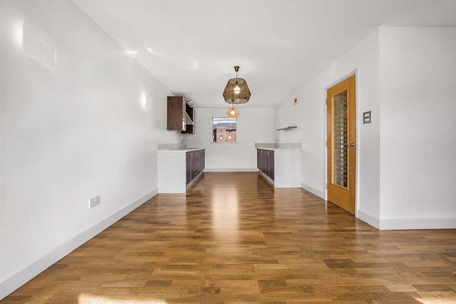 Flat Henke Court in Cardiff