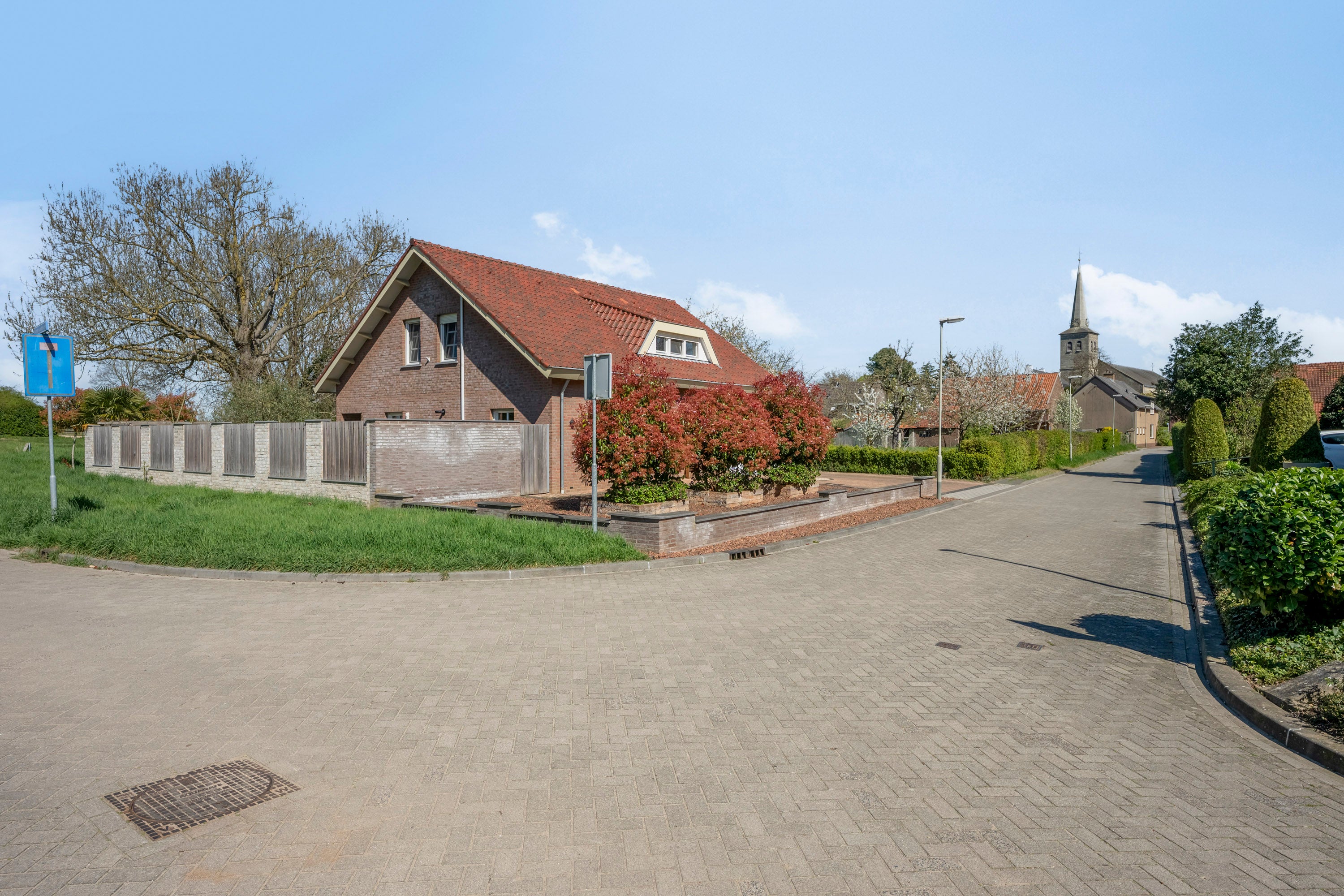 Vrijstaande woning te koop: Schuttersdreef 1, Buchten