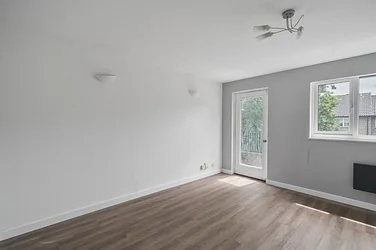 Flat Brangwyn Crescent in Greater London