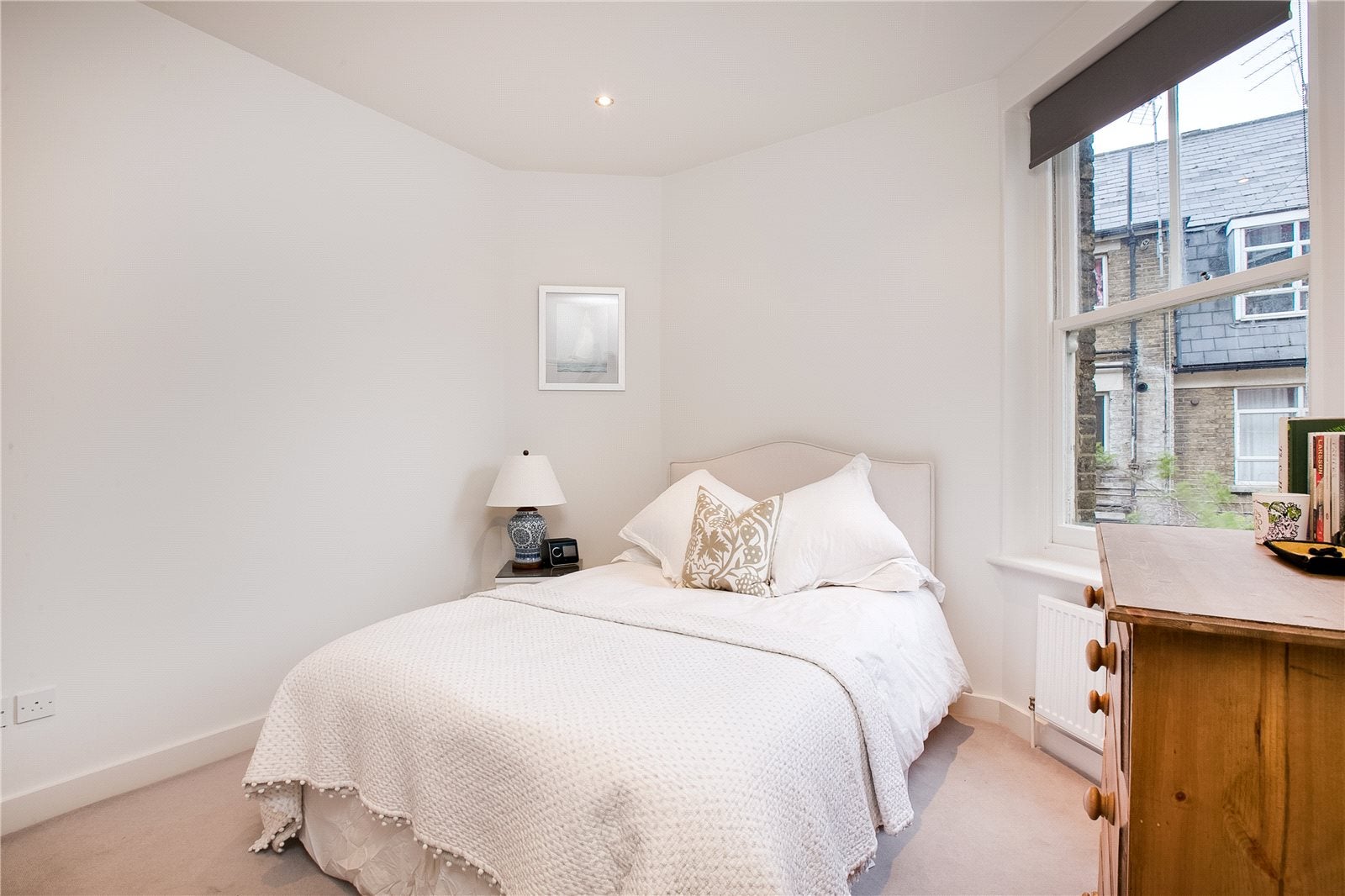 Flat Kingwood Road in Greater London