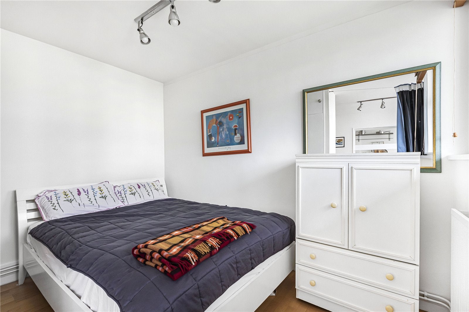 Flat Golden Lane in Greater London