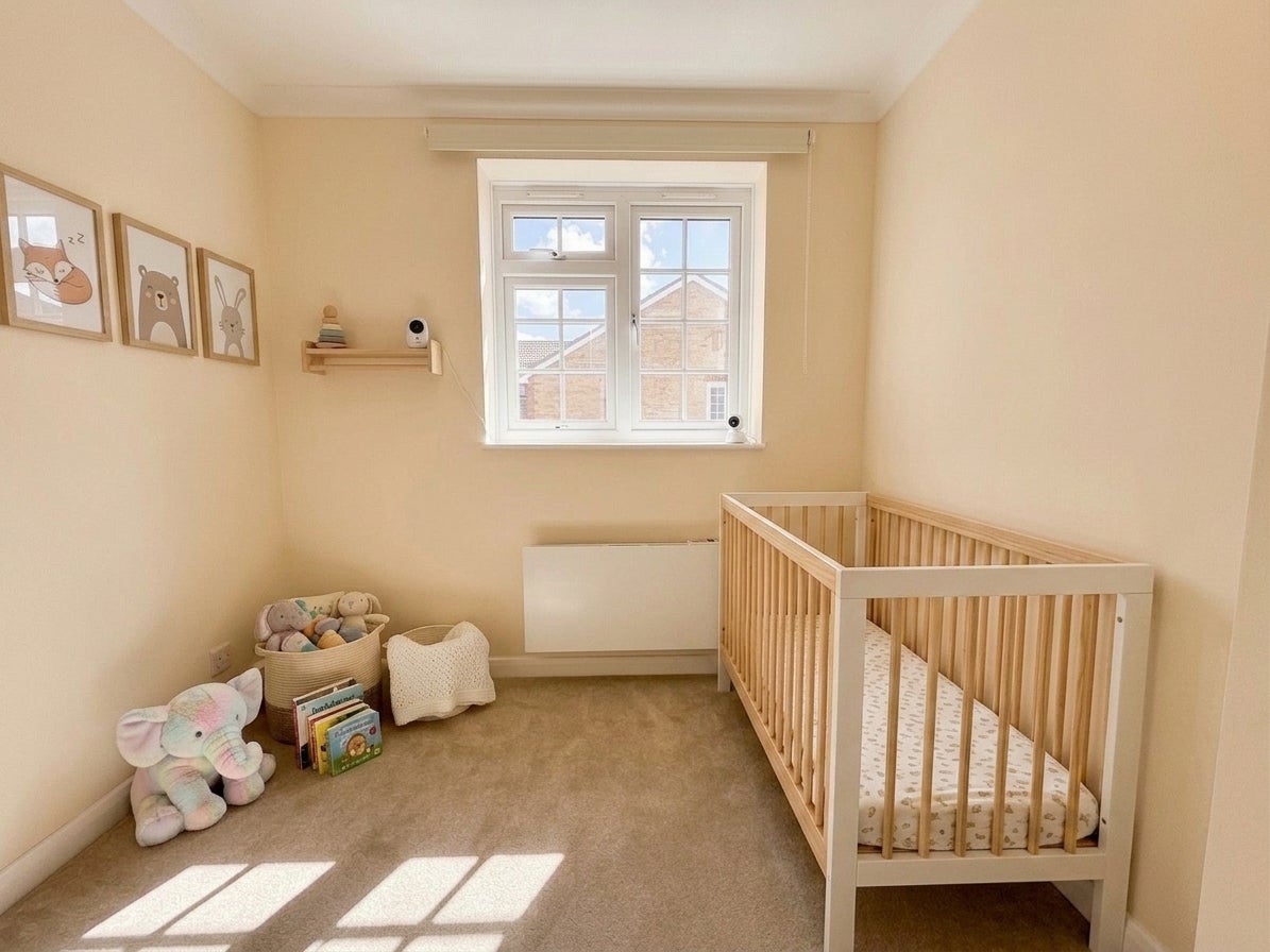 Flat Hanson Close in Greater London
