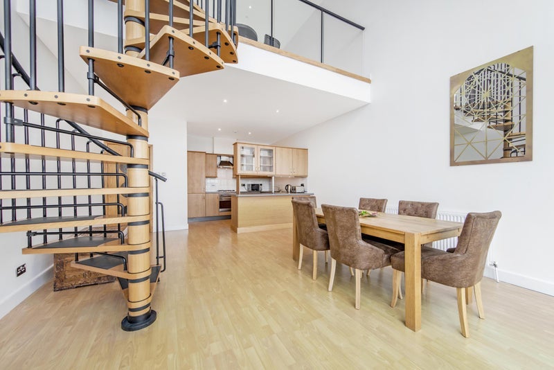 Flat Selsdon Way in Greater London