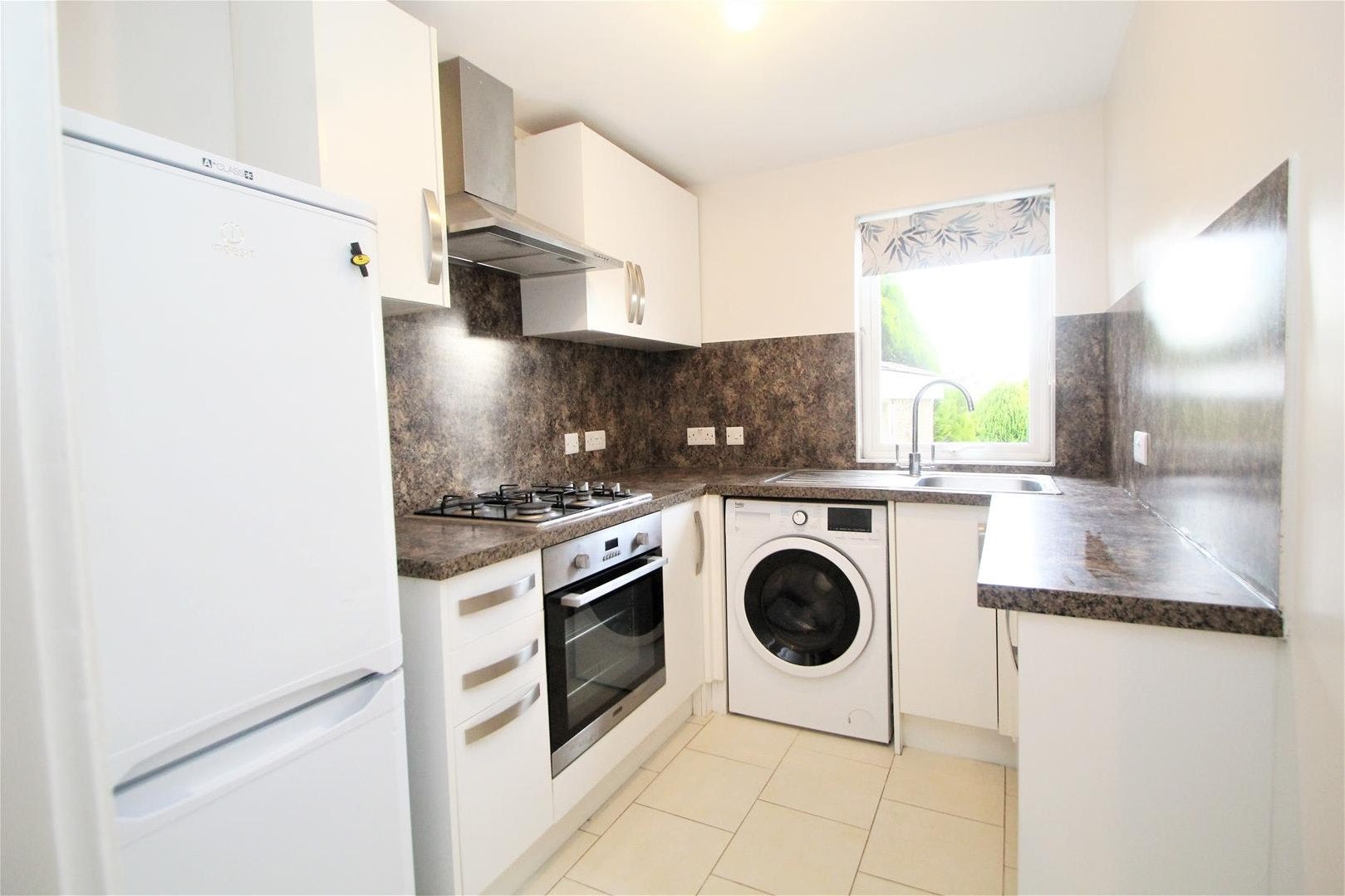 Flat Totteridge Road in High Wycombe