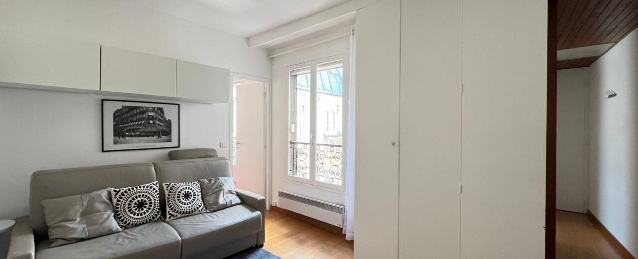 Flat Rue Jean-François Gerbillon in Paris