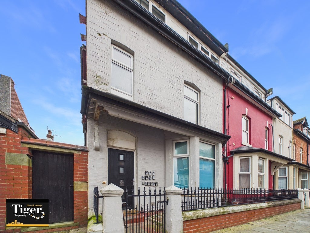 Flat Windsor Terrace in Borough of Wyre