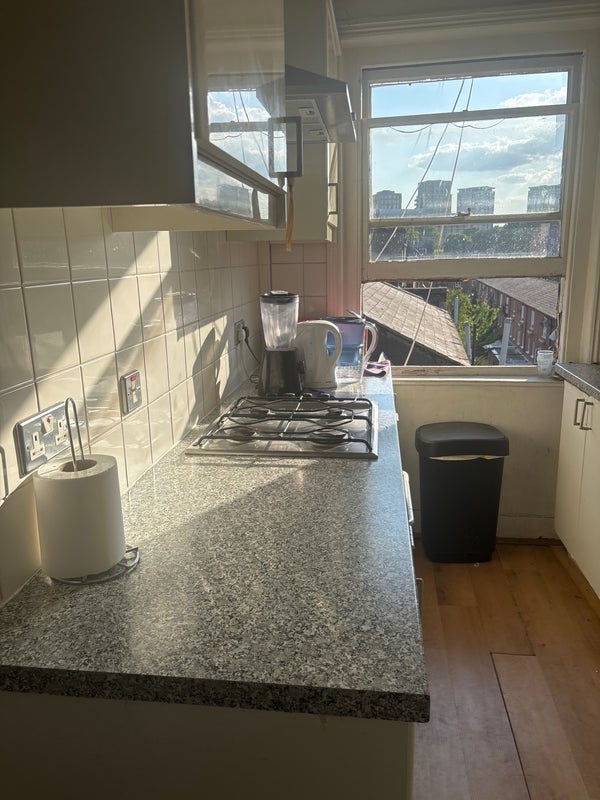 Room Lisson Grove in City of Westminster