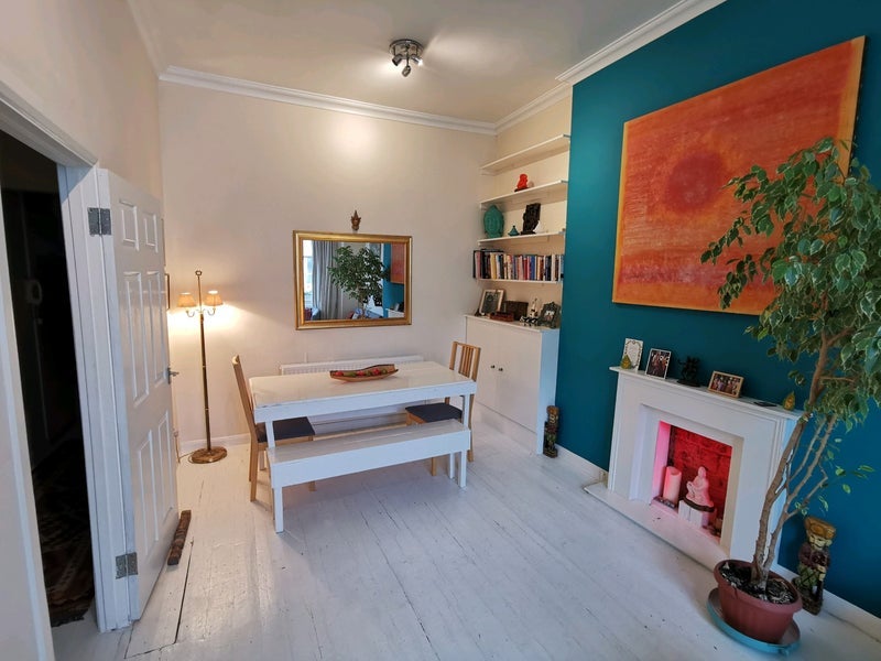Room Sinclair Road in Greater London