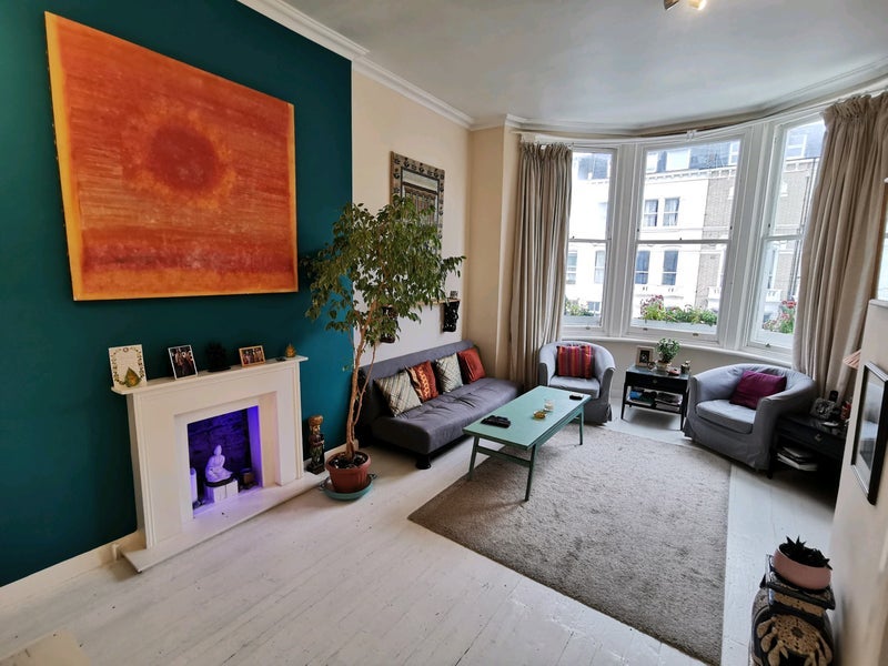 Room Sinclair Road in Greater London
