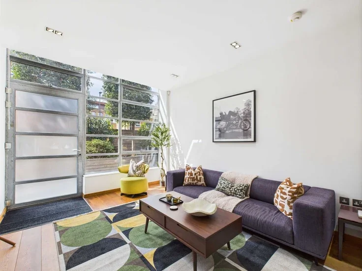 Flat Bayham Street in Greater London