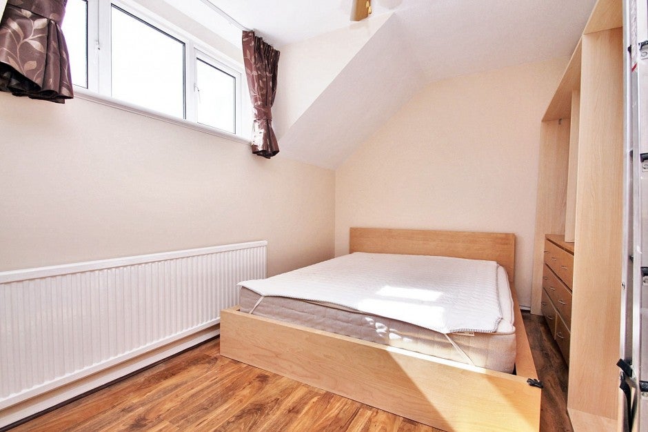 Flat Cumbrian Way in Greater London